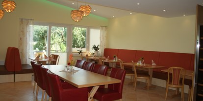 Essen-gehen - Sitzplätze im Freien - Eifel - Restaurant - Hotel-Restaurant Waldesblick