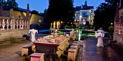 Essen-gehen - Salzburg-Stadt Riedenburg - Dessertbuffet am Fürstentisch - Gasthaus zu Schloss Hellbrunn