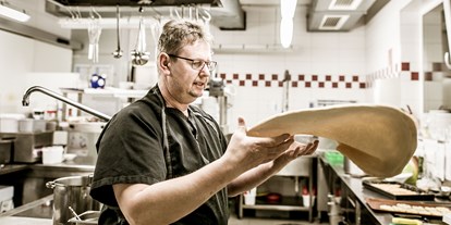 Essen-gehen - Gerichte: Burger - Salzburg - Pizza making - Landgasthof Ortner