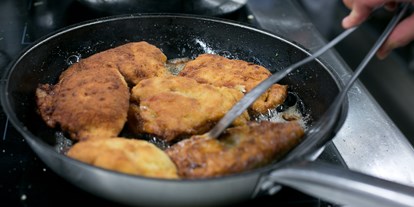 Essen-gehen - Art der Küche: österreichisch - Salzburg - Schnitzel in der Pfanne - Landgasthof Ortner