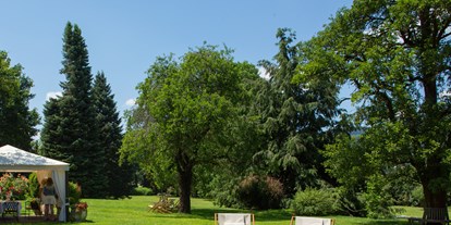 Essen-gehen - Vegetarisch - Oberer Garten mit Pavillon - Brücklwirt