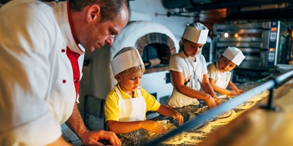 Essen-gehen - Preisniveau: €€€ - Pizzabackkurs für Kinder - Trattlers Einkehr