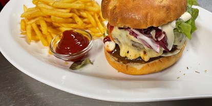 Essen-gehen - Art der Küche: italienisch - hausgemachter Burger - Restaurant-Kastell-Sulz am Neckar