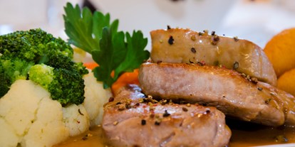 Essen-gehen - Gerichte: Hausmannskost - Tennengau - Medaillons vom Schwein - Hotel - Restaurant Kirchenwirt Rußbach