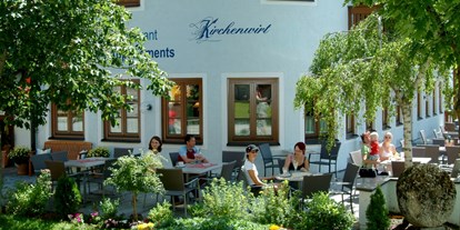 Essen-gehen - Sitzplätze im Freien - Tennengau - Kirchenwirt Russbach Terrasse - Hotel - Restaurant Kirchenwirt Rußbach