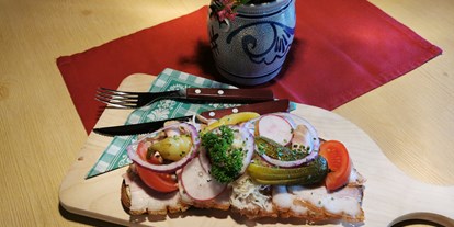 Essen-gehen - Gerichte: Schnitzel - Salzkammergut - ÖAV Berggasthof Hollhaus