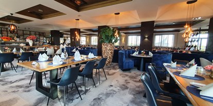 Essen-gehen - Gerichte: Fondue & Raclette - á la carte Restaurant - Van der Valk Resort Linstow / Innenbereich - Á la carte Restaurant - im Van der Valk Resort Linstow