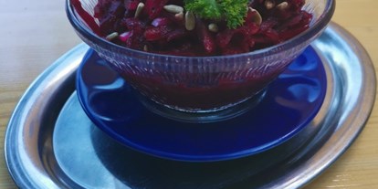 Essen-gehen - Art der Küche: osteuropäisch - Thüringen Süd - Rote Bete Salat - Villa Weidig CaféBar 