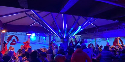 Essen-gehen - Live Musik abends - Après Ski in der Arlhof-Lounge - Arlhofhütte