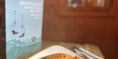 Essen-gehen - Art der Küche: europäisch - Salzburg - trasitionelle Fleischkrapfen - Arlhofhütte