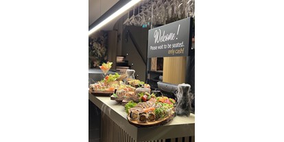 Essen-gehen - Buffet: kein Buffet - PLZ 5020 (Österreich) - Amidaa Sushi