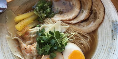 Essen-gehen - Gerichte: Fisch - Won Ton Ramen - IkI Restaurant