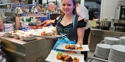 Essen-gehen - Gerichte: Schnitzel - Mitarbeiter - Restaurant im Hotel Glocknerhof