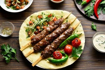 Restaurant: Levantinisches Lammfleisch Kebab - Levantine taste