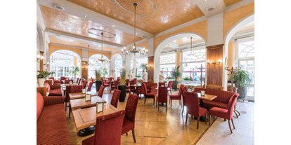 Essen-gehen - rollstuhlgerecht - Salzkammergut - Grand-Café u. Restaurant Zauner Esplanade Innenbereich - Inside  - Grand-Café u. Restaurant Zauner Esplanade