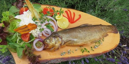 Essen-gehen - Gerichte: Meeresfrüchte - Steiermark - Hausgeräucherte Forelle - Hotel Restaurant Loy
