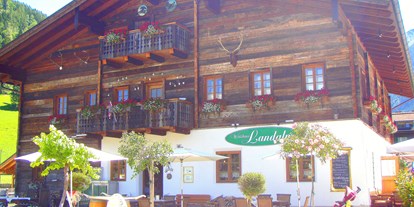 Essen-gehen - Gerichte: Fondue & Raclette - Österreich - Landalm Sommer Frontansicht - Landalm