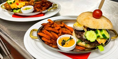 Essen-gehen - rollstuhlgerecht - Bayern - verschiedene Burger gibt es immer am Donnerstag ab 17:30 bis 21:00Uhr  - pure CUISINE by GAVESI