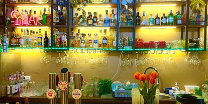 Essen-gehen - Wien - Bei uns wird das gemeinsame Genießen großgeschrieben! 🍜🎉 Entdeckt köstliche, authentische Aromen der Mexikanische Küche und teilt besondere Momente mit Freunden! 🥢✨ - Mosquito Mexican Restaurant & Cocktialbar