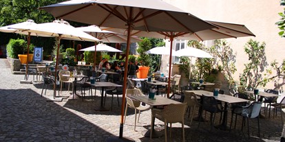 Essen-gehen - Sitzplätze im Freien - Salzburg - Lemonchilli