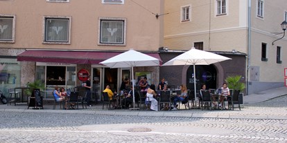 Essen-gehen - Raucherbereich - Salzburg - Seenland - clubcafé & eisbar rialto