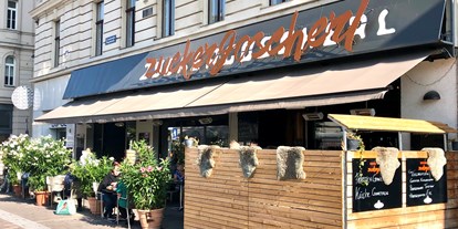Essen-gehen - Preisniveau: €€ - Österreich - Schanigarten 
Mit VIP Lounge für bis zu 20 Personen  - Zuckergoscherl am Rochusmarkt