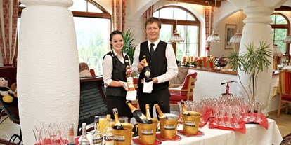 Essen-gehen - rollstuhlgerecht - Kärnten - Sektempfang - Restaurant im Hotel Glocknerhof