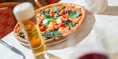 Essen-gehen - Mahlzeiten: Mittagessen - Trentino-Südtirol - Pizza vom Holzofen - Restaurant Riega