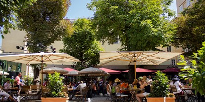 Essen-gehen - Gerichte: Schnitzel - Salzburg-Stadt Salzburger Neustadt - Stern-Biergarten und Stöckl