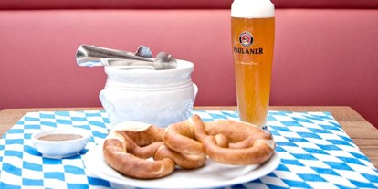 Essen-gehen - Kitzbühel - Weißwurst Brunch in der Sporthotel Reisch Bar - Sporthotel Reisch - Restaurant Kaiserstuben