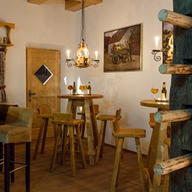 Restaurant: Trinkstube mit Bar im Almdorf Seinerzeit - Almdorf Seinerzeit