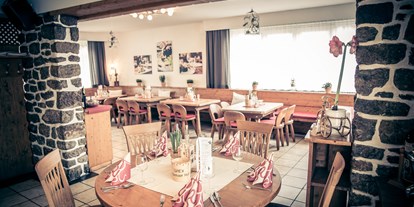 Essen-gehen - grüner Gastgarten - Telfs - Restaurant Grex