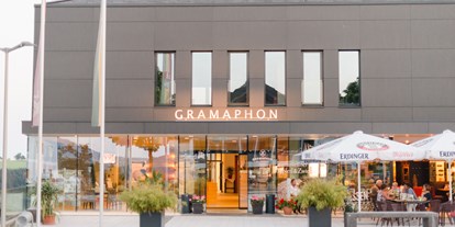 Essen-gehen - Sitzplätze im Freien - Mühlviertel - Gramaphon Cafe-Restaurant-Bar