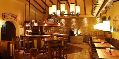 Essen-gehen - Gerichte: Schnitzel - Kirkel - urige Gastlichkeit im Lokal - Restaurant Dorfbrunnen