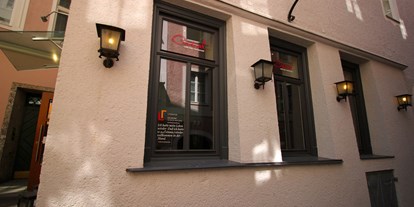 Essen-gehen - Raucherbereich - Walserfeld - Cafe, Bar, Restaurant Central