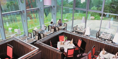Essen-gehen - Sitzplätze im Freien - Panoramarestaurant Glashaus, Tag, innen - Panoramarestaurant Glashaus