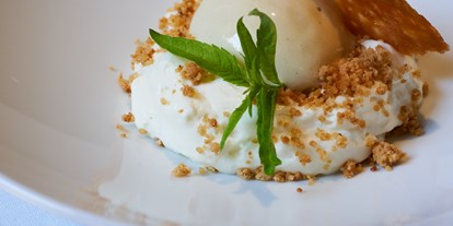 Essen-gehen - Gerichte: Desserts - PLZ 06502 (Deutschland) - Weinstube im Romantik Hotel am Brühl