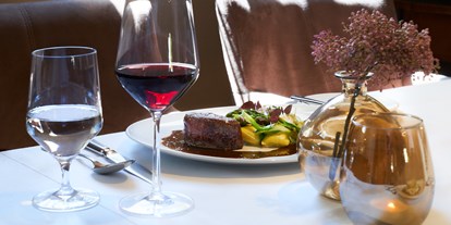 Essen-gehen - Sitzplätze im Freien - Weinstube im Romantik Hotel am Brühl