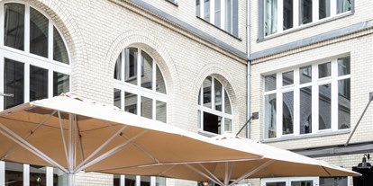 Essen-gehen - Art der Küche: französisch - PLZ 12159 (Deutschland) - Terrasse - Eins44 Kantine Neukölln
