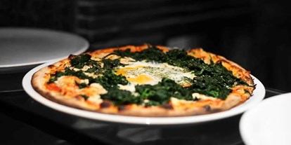 Essen-gehen - Gerichte: Pizza - Emmen - Ristorante Pizzeria Weisses Kreuz