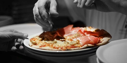 Essen-gehen - Art der Küche: italienisch - PLZ 6102 (Schweiz) - Ristorante Pizzeria Weisses Kreuz