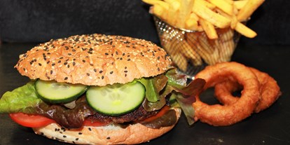 Essen-gehen - Ambiente: traditionell - Burger im Mühlpointhof - Mühlpointhof   Familien- Vitalhotel