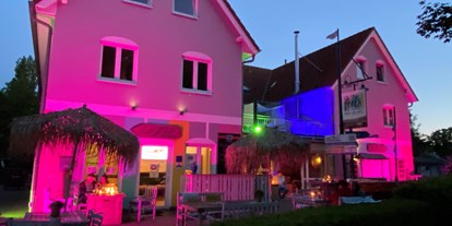 Essen-gehen - Ambiente: leger - Jennewitz - Außenansicht Nacht - Restaurant feels EssBar