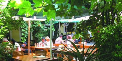 Essen-gehen - Mahlzeiten: Mittagessen - Baden (Baden) - Heurigengaren  - Weingut und Heurigen Alphart am Mühlbach