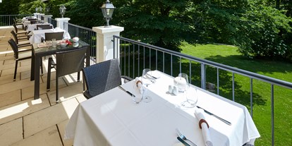 Essen-gehen - Sitzplätze im Freien - Irenental - Terrasse im Park - Im Park – Schlosspark Mauerbach