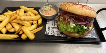 Essen-gehen - Gerichte: Burger - Amering - Johnny Cash  - Fransy American Diner 