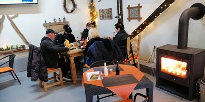 Essen-gehen - Sitzplätze im Freien - Nordrhein-Westfalen - Schlemmer - Hütte / Imbiss & Partyservice