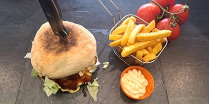 Essen-gehen - Gerichte: Fast-Food - Burger - Schlemmer - Hütte / Imbiss & Partyservice