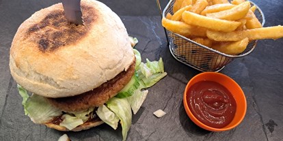 Essen-gehen - Mahlzeiten: Catering - Burger1 - Schlemmer - Hütte / Imbiss & Partyservice