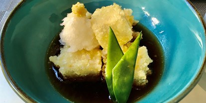Essen-gehen - Gerichte: Meeresfrüchte - Deutschland - Agedashi Frittierter Tofu in Fischbouillon mit geriebenem Rettich und Ingwer - Sushi Bistro Byakko
